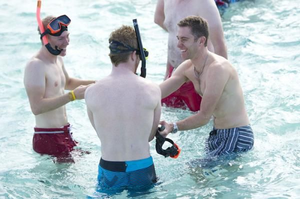 Vande Velde and Farrar in the water