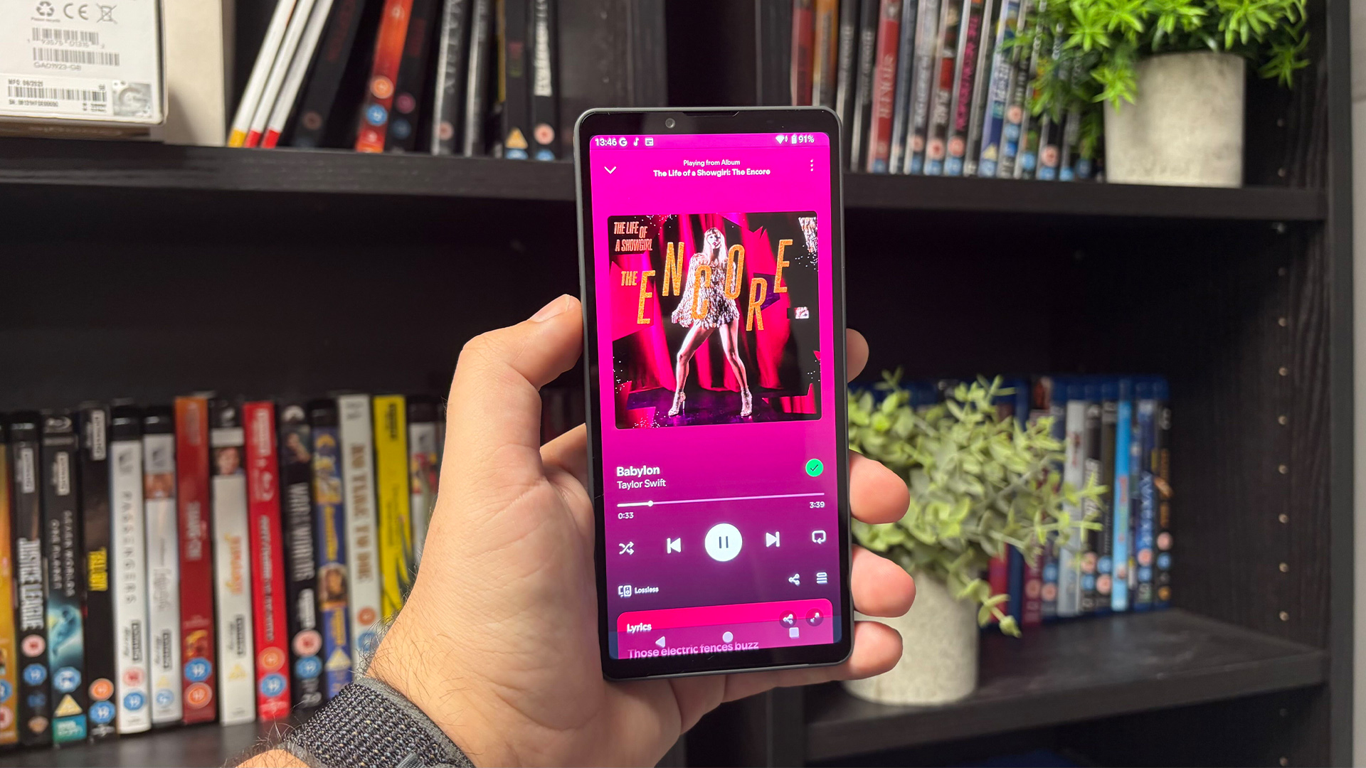 Sony&rsquo;s budget smartphone delivers a picture performance that well exceeds its price tag