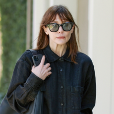 Elizabeth Olsen was seen walking on Melrose Place on Saturday morning. She seemingly visited her sister's store on April 20.