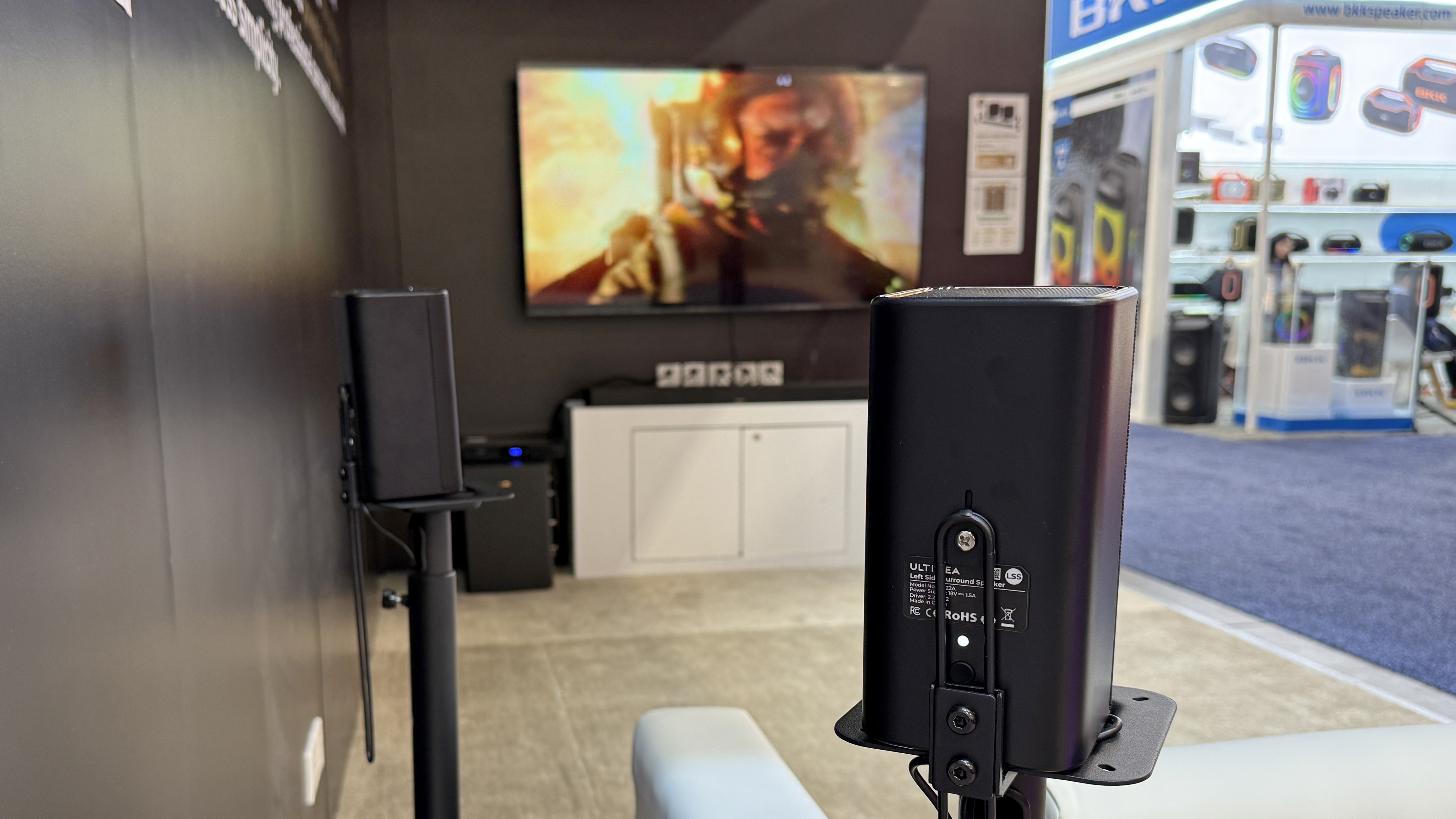 The Ultimea Skywave X100 Dual at CES 2026 on the show floor