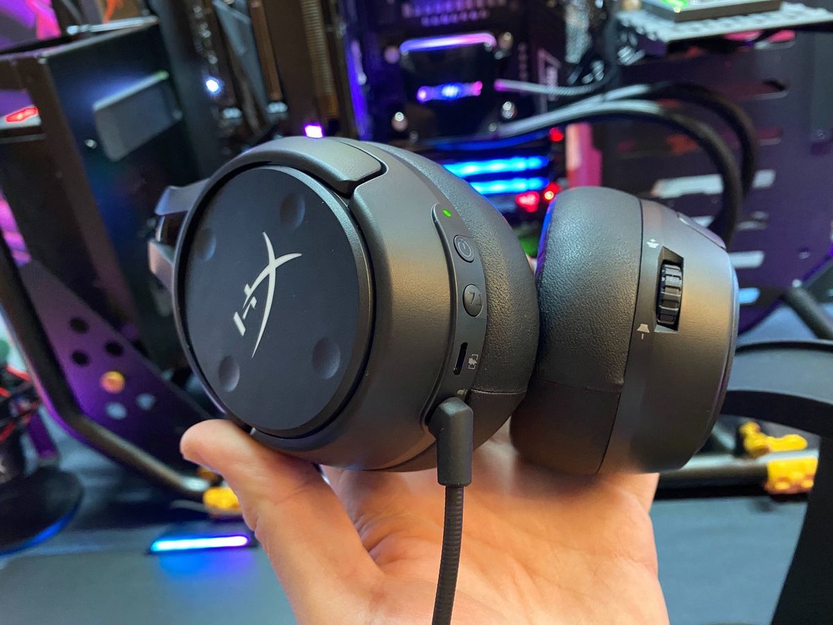 HyperX Cloud Flight S bottom