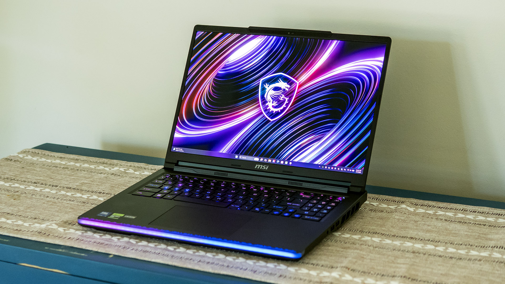 MSI Raider 16 Max HX