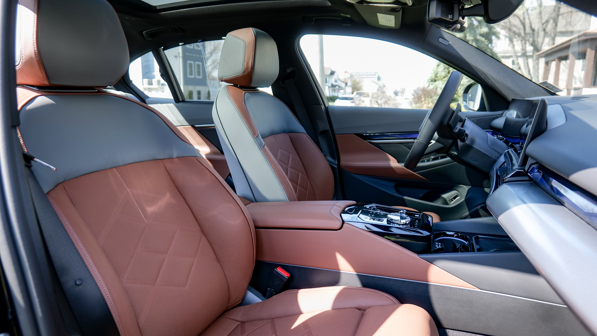 2026 BMW 550e review.