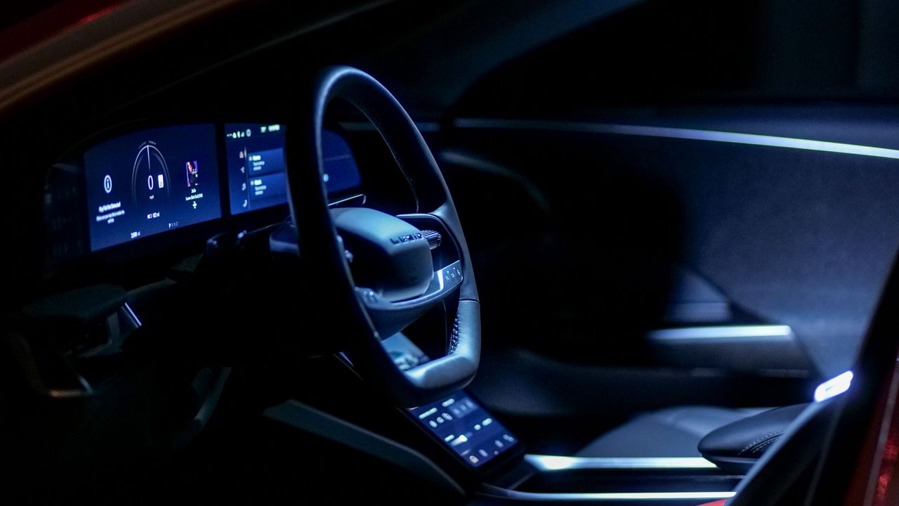 2025 Lucid Air Pure test drive.