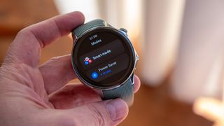 OnePlus Watch 2's battery saving modes