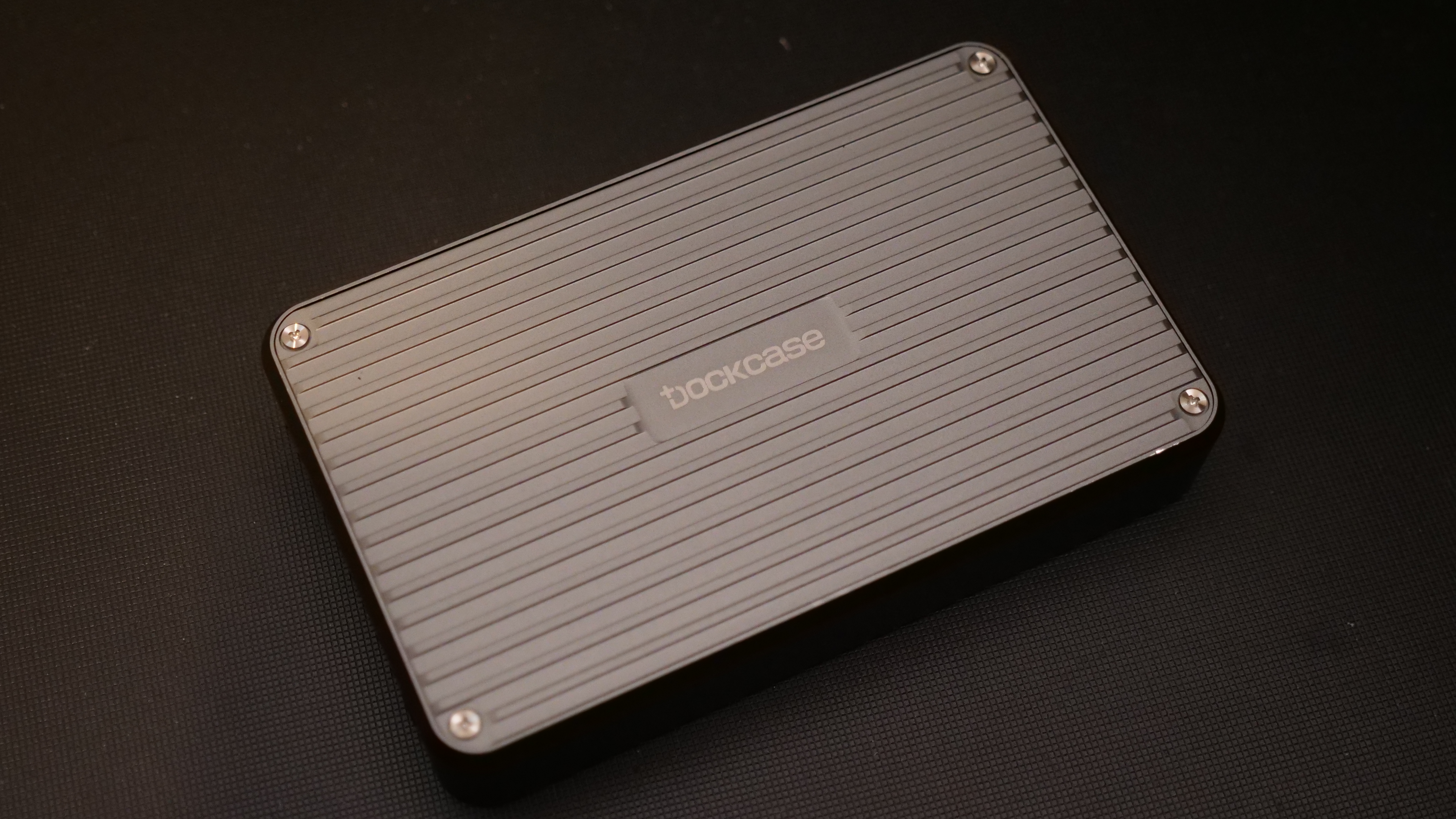 Dockcase smart hard drive enclosure