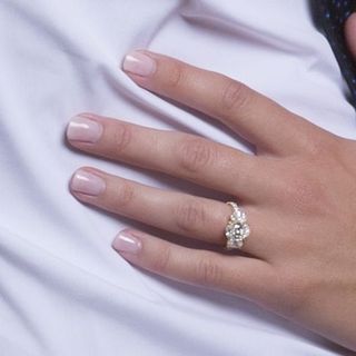 Becca Kufrin and Garrett Yrigoyen's engagement ring