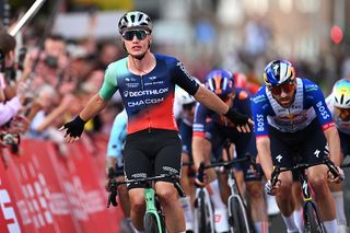 Sparkassen Münsterland Giro: Olav Kooij comes out on top after chaotic crash marred bunch sprint