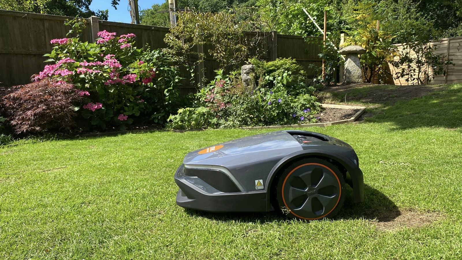 Stihl iMow 5 Evo review an outstanding robot lawn mower with the