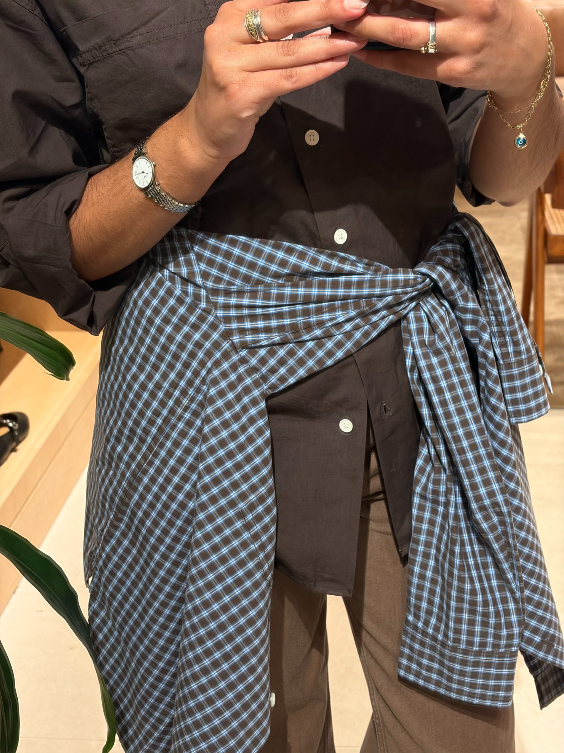 WWW assistant shopping editor trying on Madewell sale outfits