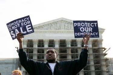 Justice Breyer: Campaign finance limits protect the First Amendment