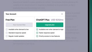 Un écran d'ordinateur portable sur fond vert affichant les tarifs de ChatGPT Plus