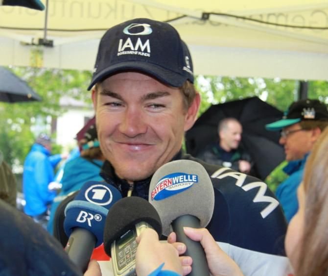 Heinrich Haussler interviewed after winning stage 1