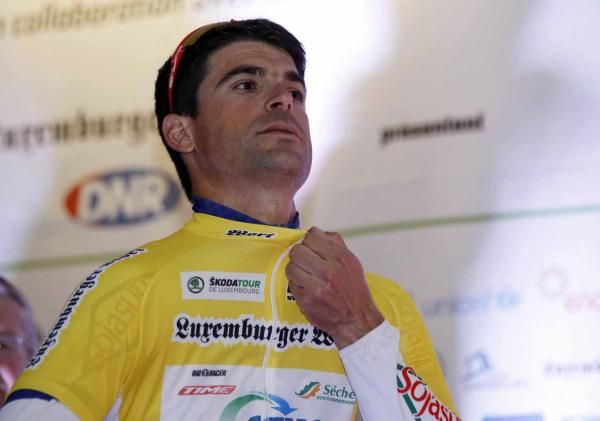 Jimmy Engoulvent (Saur-Sojasun) leads after the prologue.