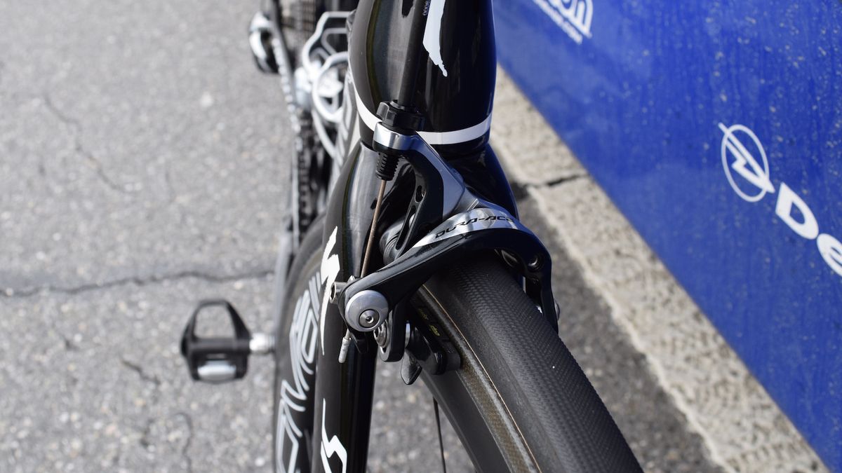 Jungels updated to the latest 9100 series groupset for the Giro d'Italia