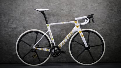Vires Velo and Brad Wiggins create a one-off Factor bike to celebrate the 10th anniversary of his historic 2021 campaign
