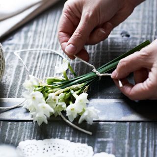 easter decorating ideas snowdrops