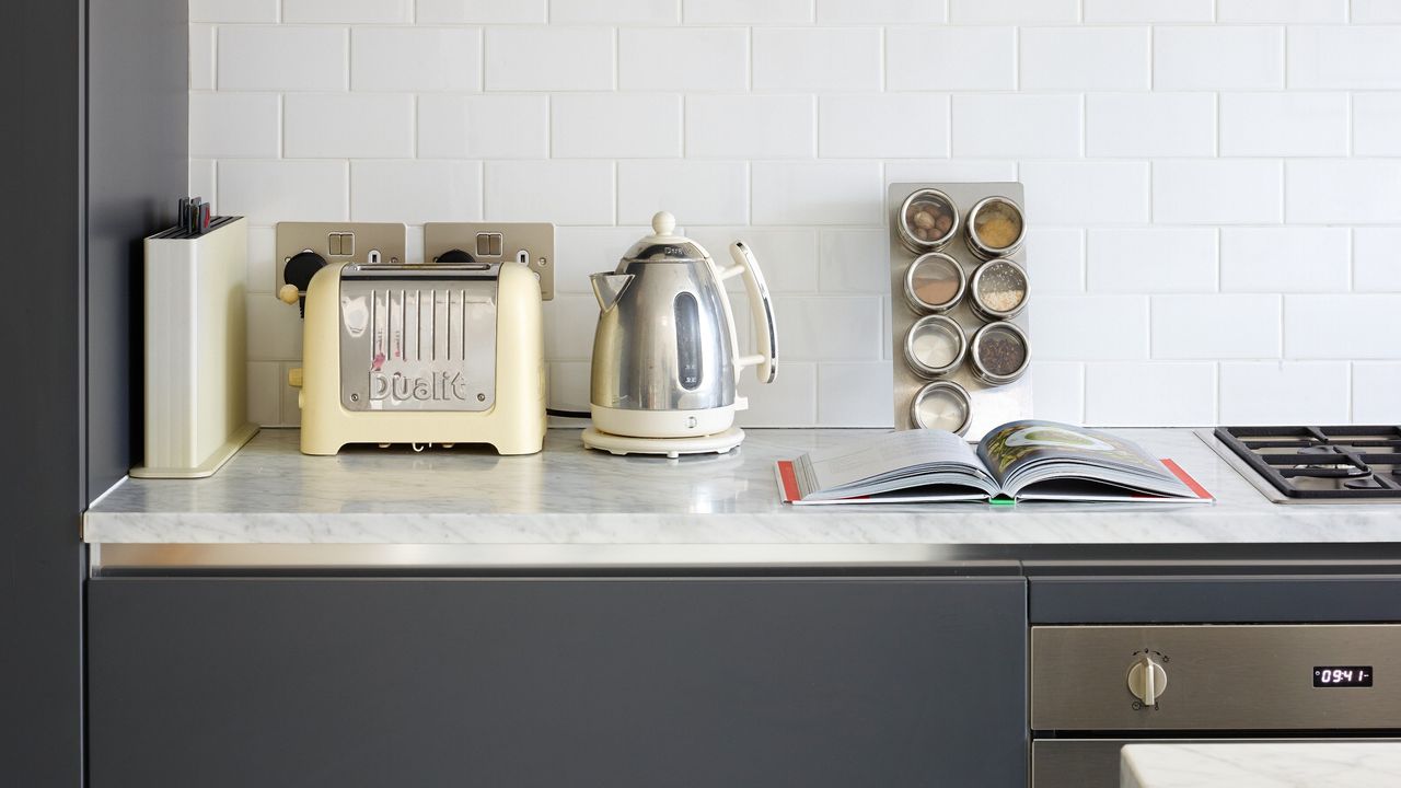 A matching kettle and a toaster on a kitchen worktop