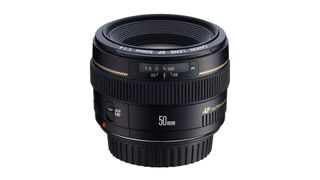 Best lenses for the Canon 6D Mark II: Canon EF 50mm f/1.4 USM