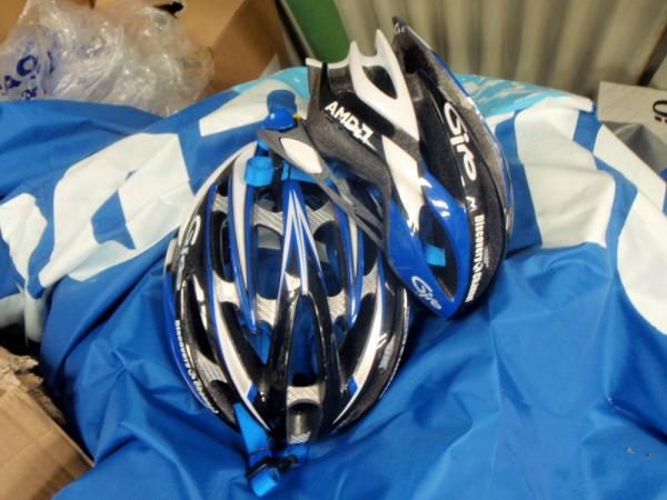 A couple of Discovery Channel lids were stacked out the back of the Service Course
