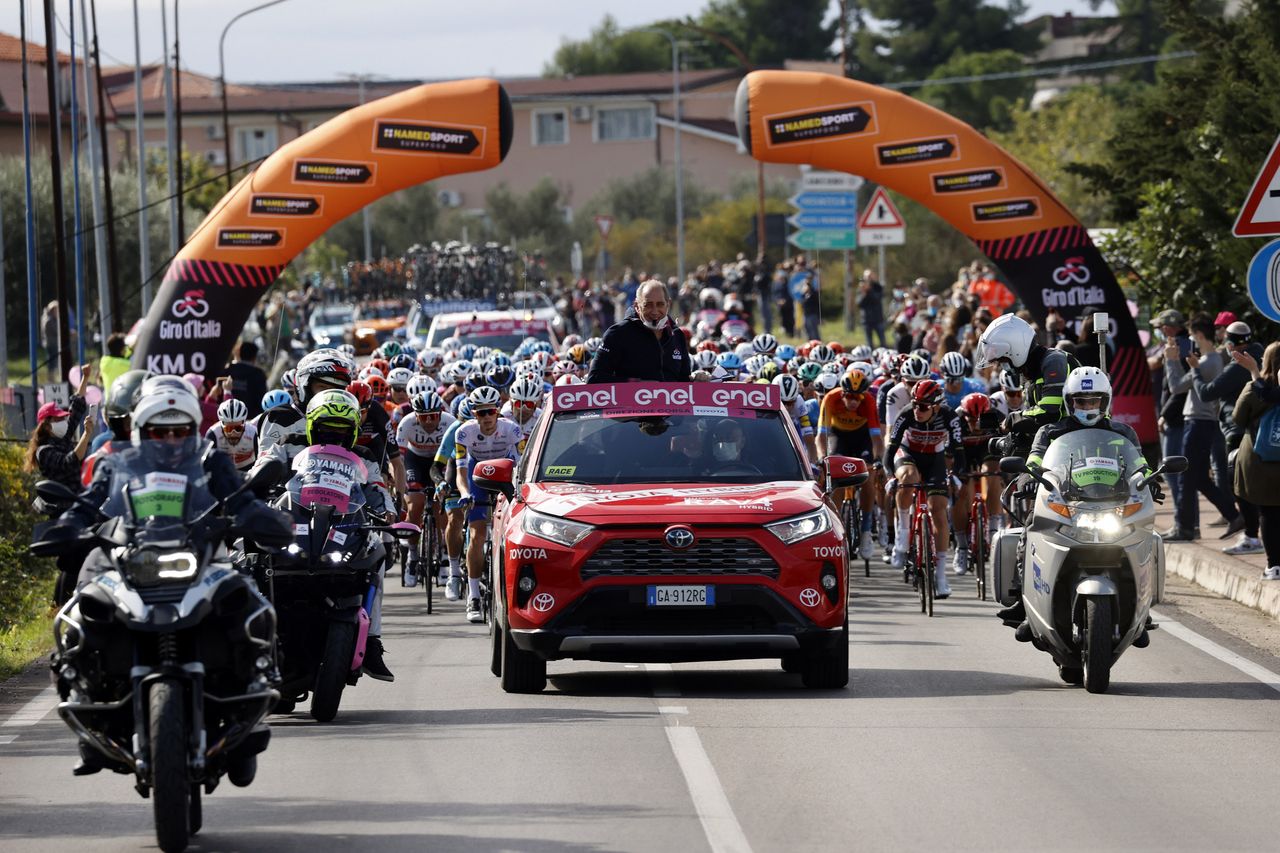 Giro d'Italia 2020 - 103th Edition - 10th stage Lanciano - Tortoreto 177&Acirc;&nbsp;km - 13/10/2020 - Start - Stefano Allocchio (ITA - RCS Sport) - photo Luca Bettini/BettiniPhoto&Acirc;&copy;2020