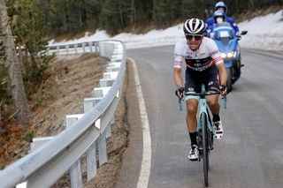 Esteban Chaves goes deep to win the stage