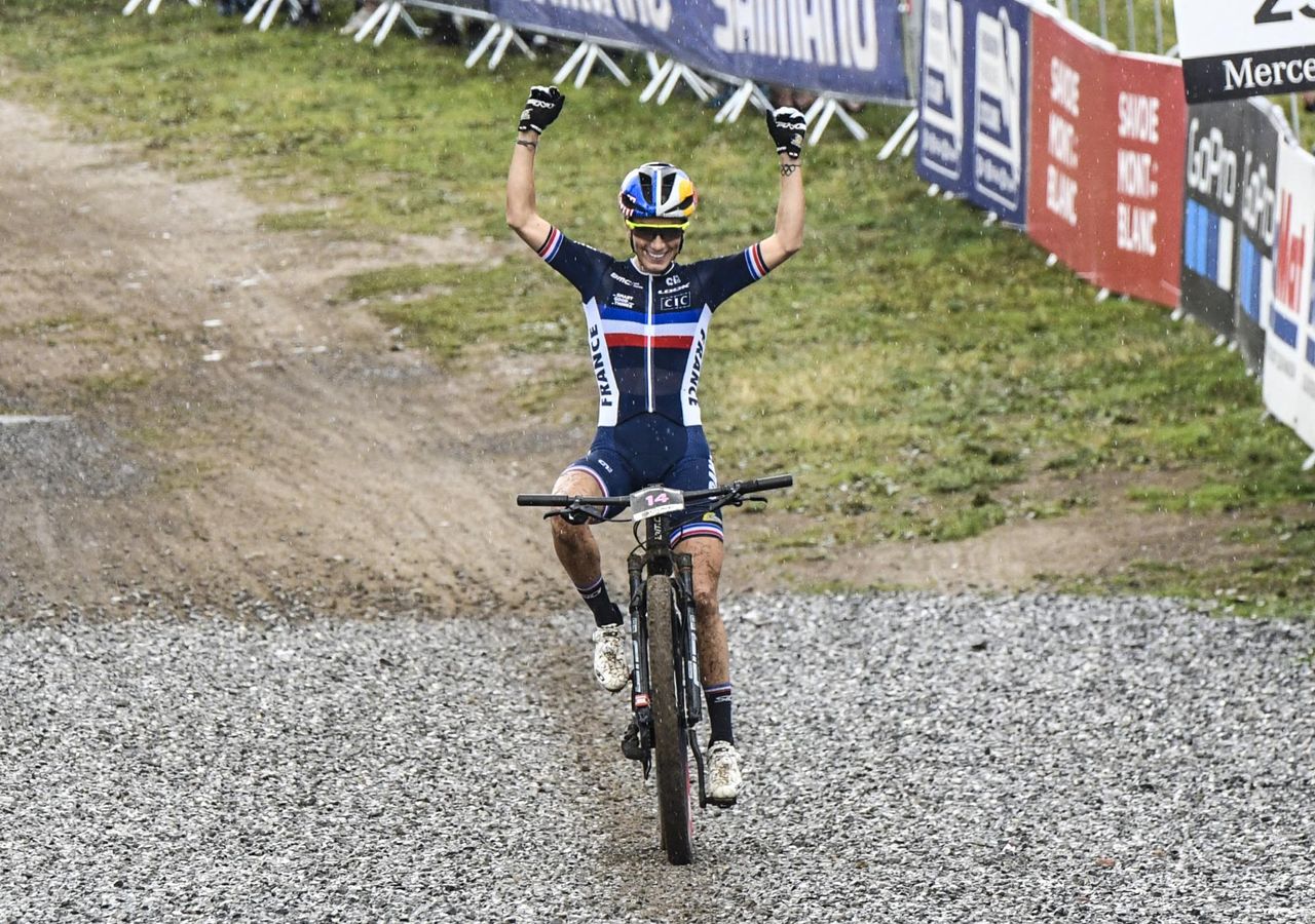 Pauline Ferrand Prevot (France) takes the XCC World Title