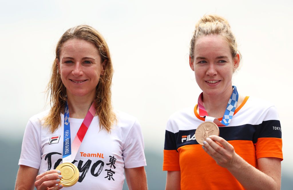 OYAMA JAPAN JULY 28 LR gold medalist Annemiek van Vleuten of Team Netherlands and bronze medalist Anna van der Breggen of Team Netherlands pose on the podium during the medal ceremony after the Womens Individual time trial on day five of the Tokyo 2020 Olympic Games at Fuji International Speedway on July 28 2021 in Oyama Shizuoka Japan Photo by Michael SteeleGetty Images