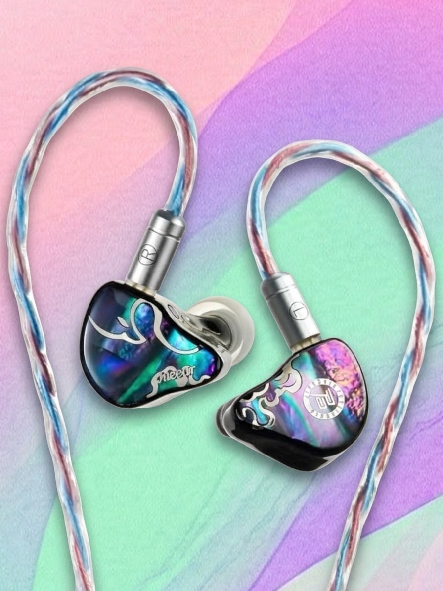 HiFiGo IEMs and a tube amp DAC.