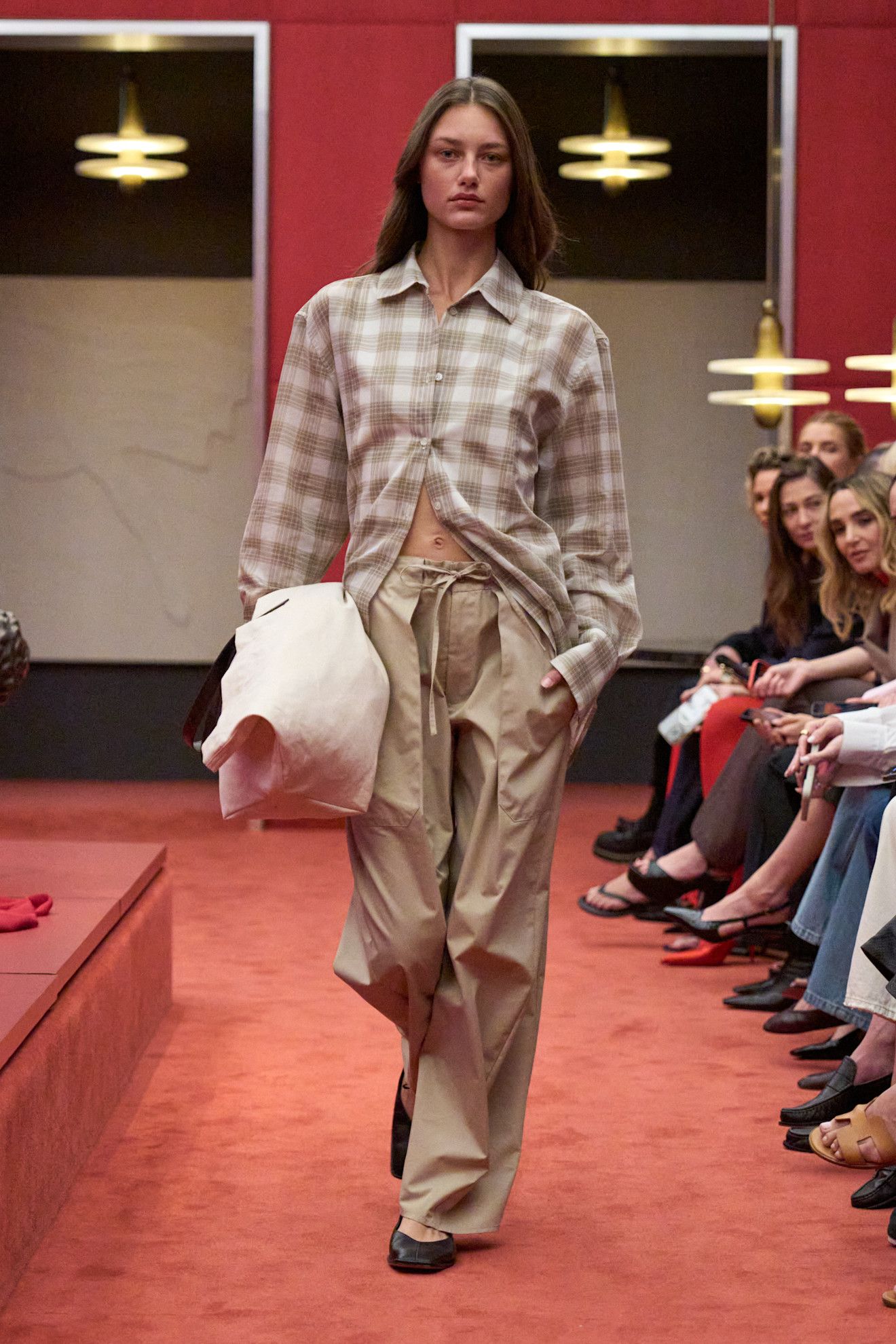 An image of the flannel shirt trend on the Kallmeyer runway.