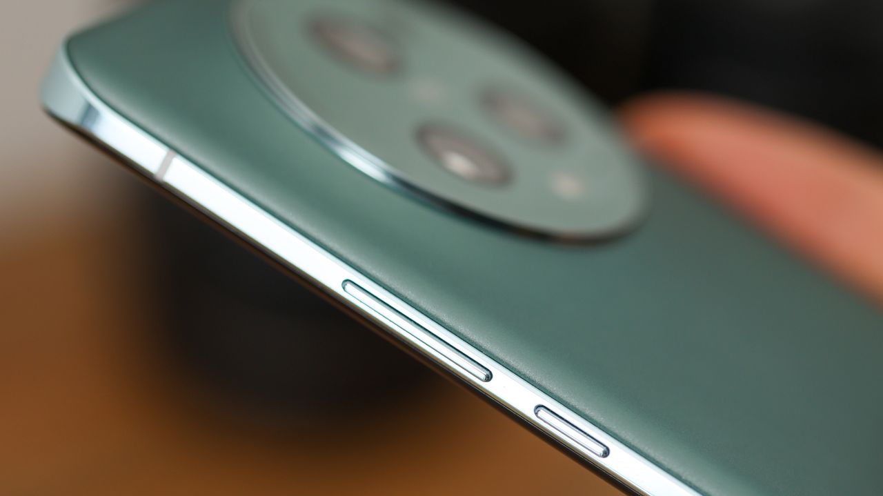 A photo of the Honor Magic 5 Pro