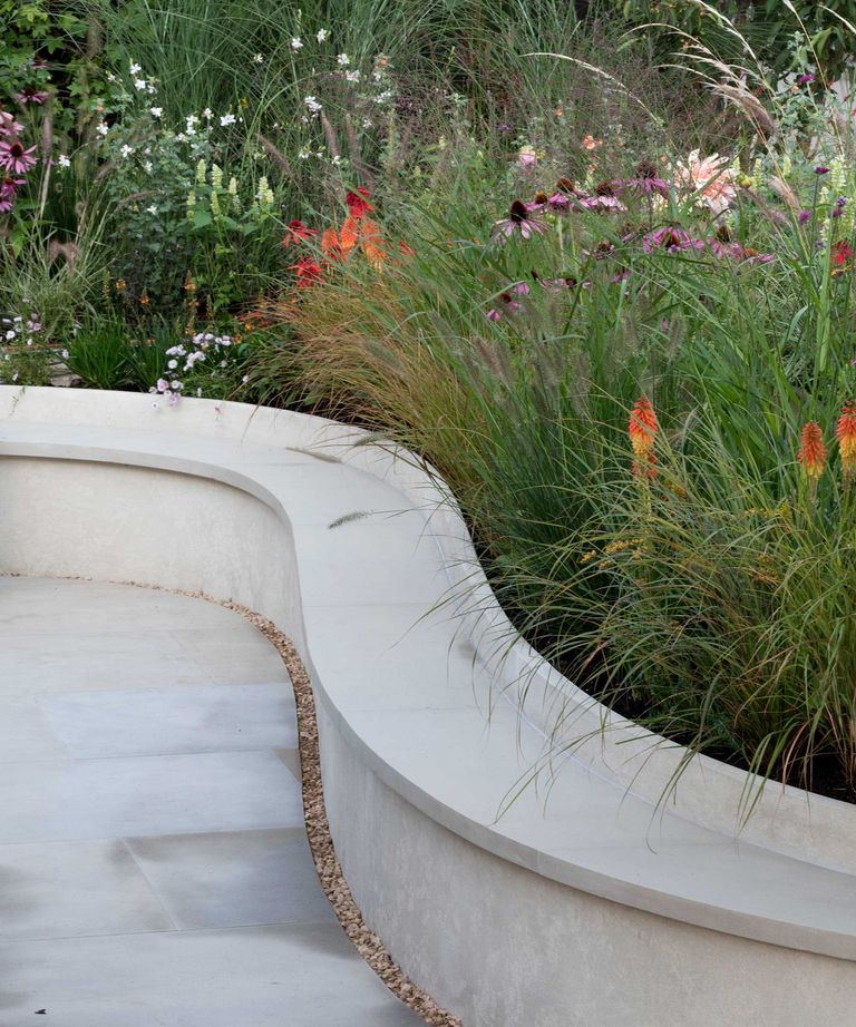 Patio edging ideas 10 stunning ways to border your space Gardeningetc