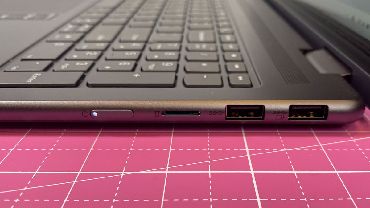 Lenovo Yoga 7i (Gen 8)
