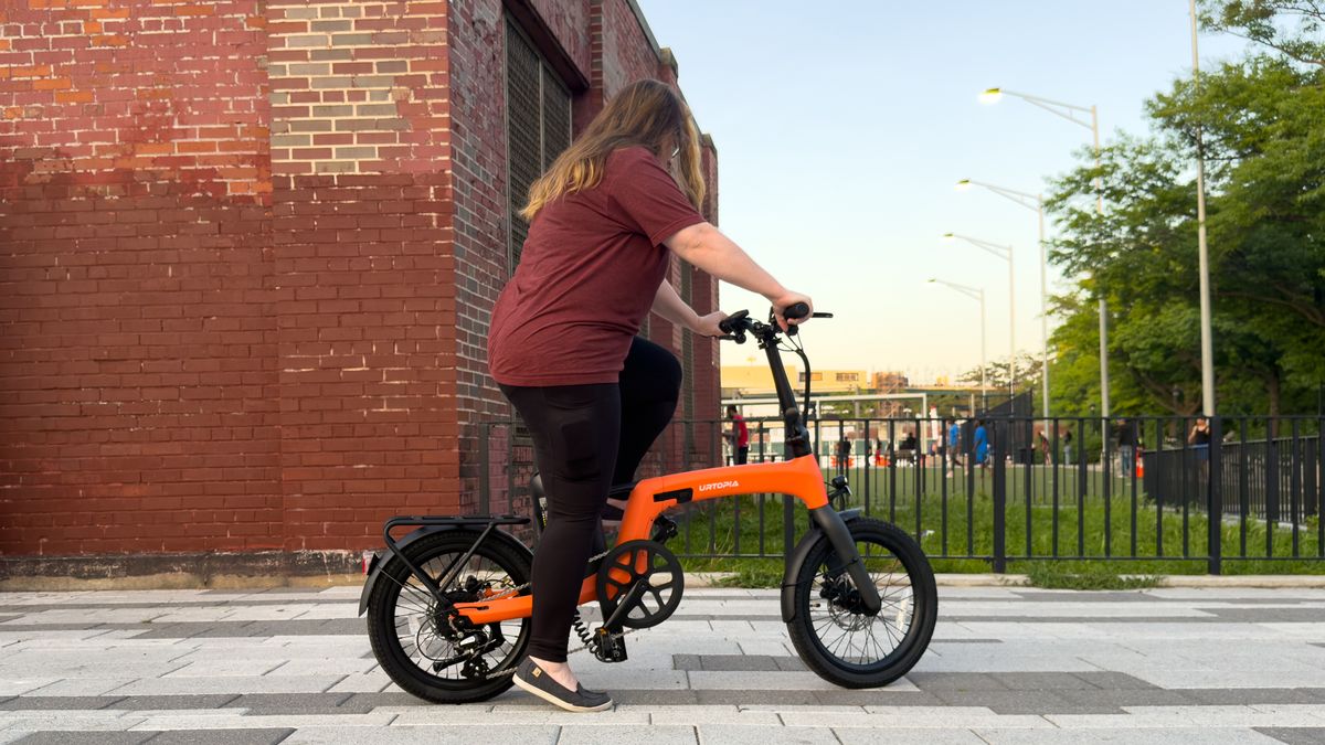Urtopia Carbon Fold 2 with short rider