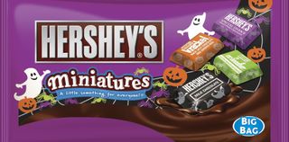 hershey's minitaures halloween packaging