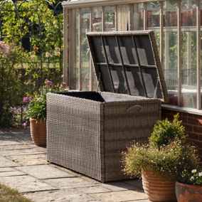 Cedar &amp;amp; Sage Atri Large Garden Storage Box