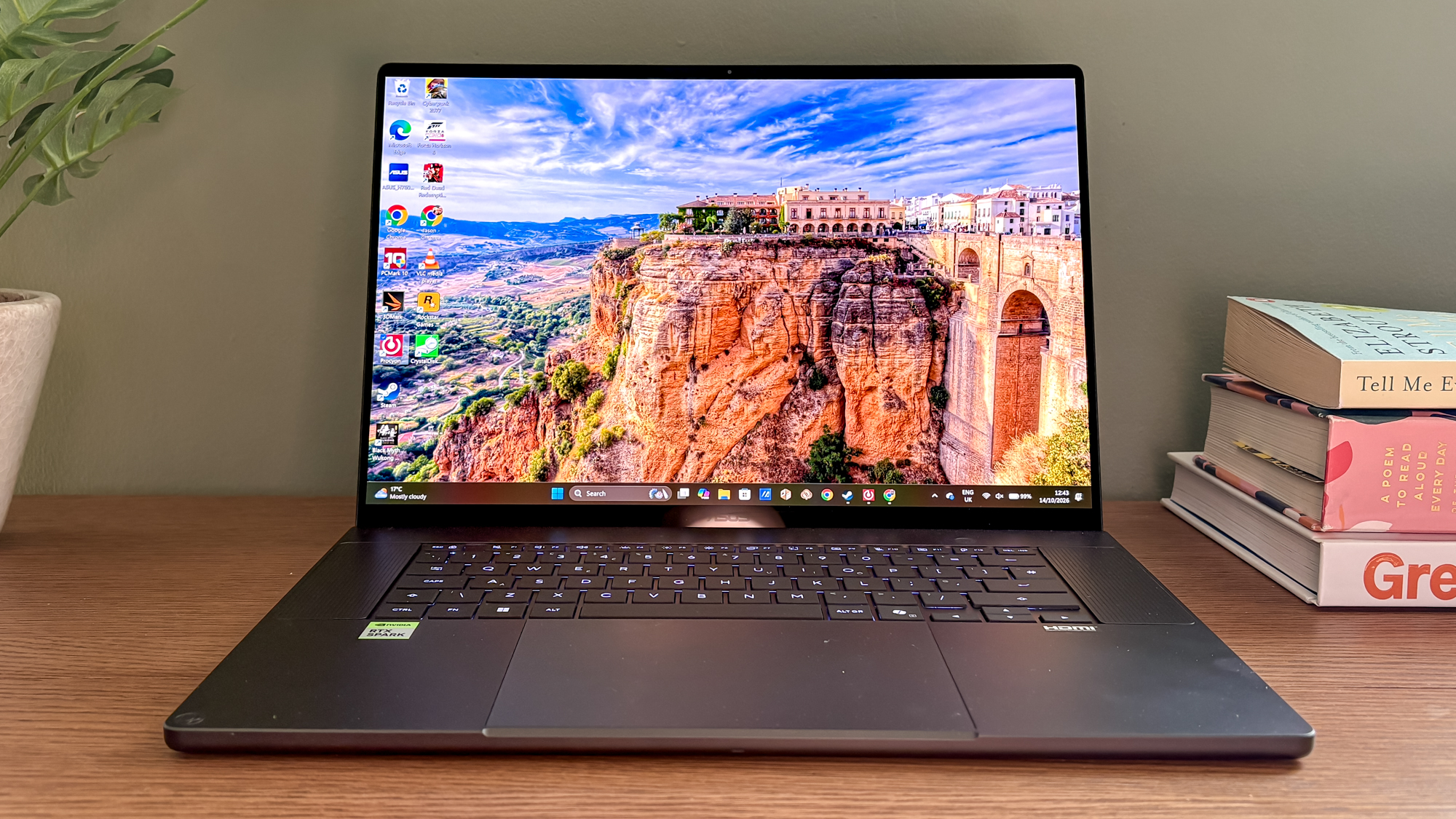 Asus ProArt P16 (RTX Spark) laptop