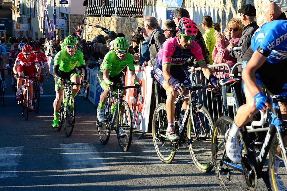 The peloton in action during stage 1 of Haut Var