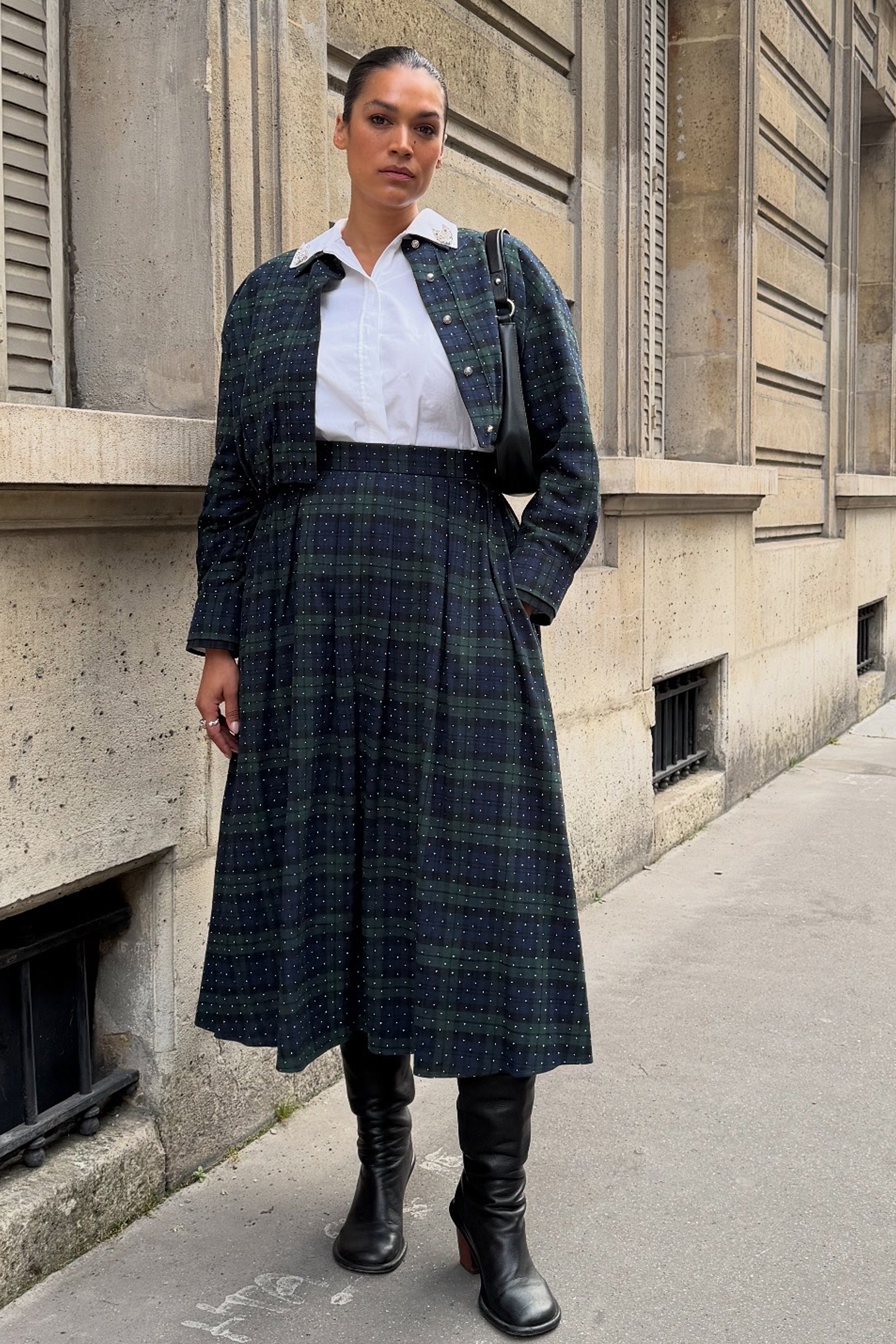 jennifer atilemile wearing clothes