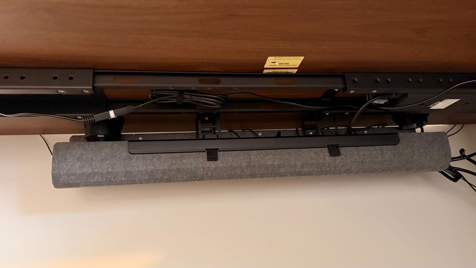 Uplift | V3 L-Shaped Standing Desk