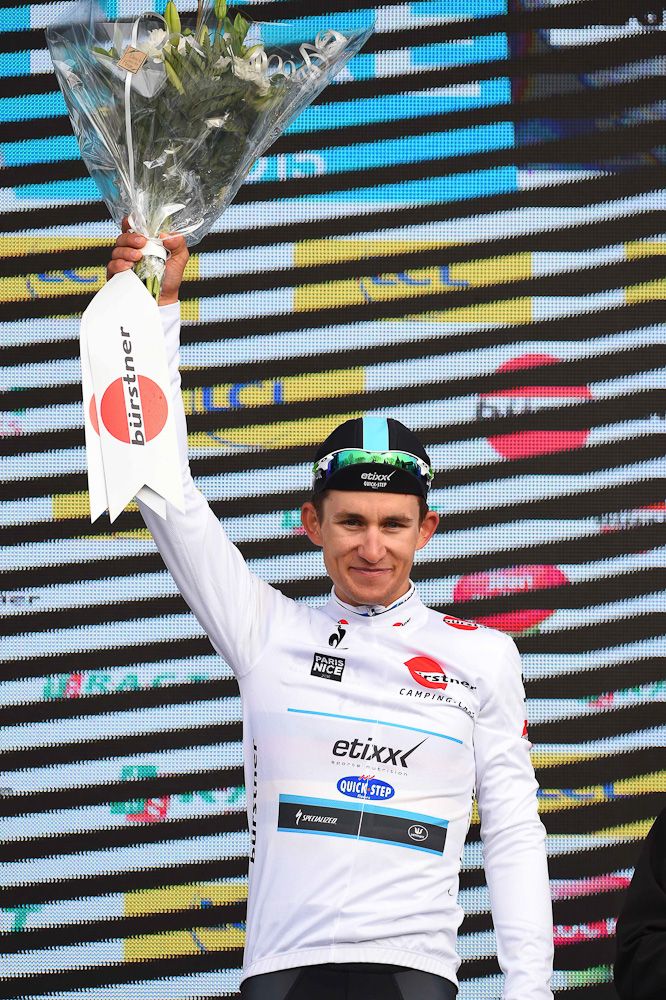 Kwiatkowski in the white jersey of best young rider.