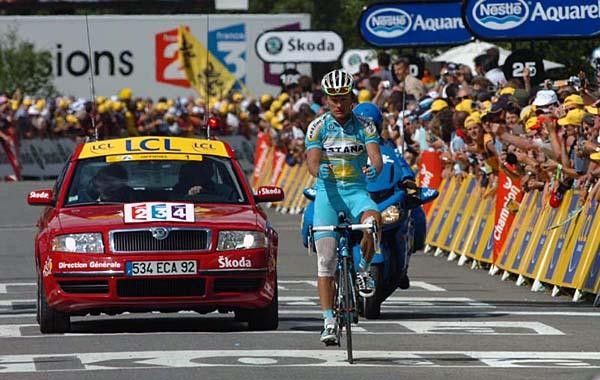 The ever aggressive Vino secured his second stage win in this year's Tour