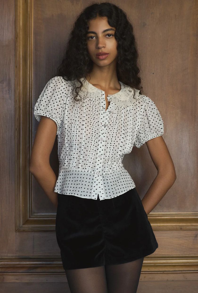 An image of Doen top.