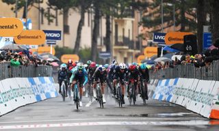 Tirreno-Adriatico stage 4 Live - A lumpy stage with a likely bunch sprint awaits the riders