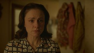 Anna Paquin as Mary Ann Broberg very upset in A Friend of the Family