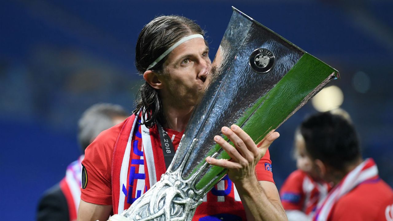 Filipe Luis Arsenal transfer news