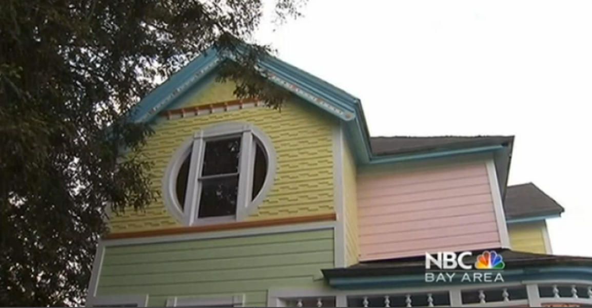 Colorful house based on Up looks like &amp;#039;a clown,&amp;#039; angry neighbor says