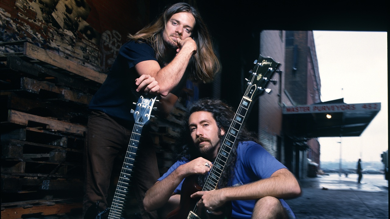 Pepper Keenan and Woody Weatherman portrait shot in New York's meatpacking district in 1994