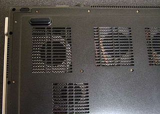 Here you can see four air intake ports. The two on the left are for the CPU. The two air intake ports on the top right are for the Nvidia SLI graphics processors. To the far left on the side of the M590K is an air exhaust port for the CPU. See the image g