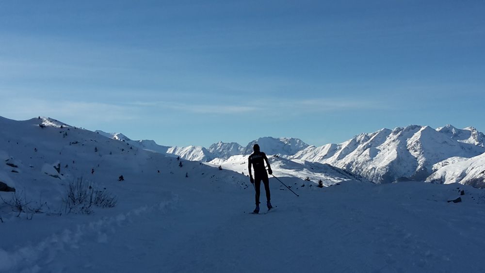Romain Bardet takes in the views